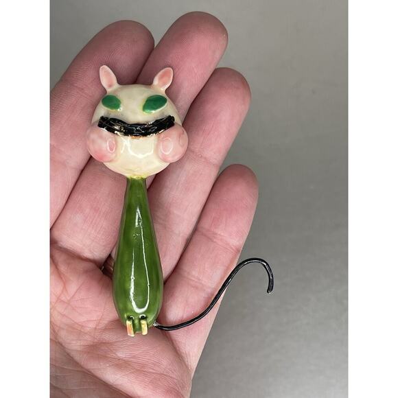 Vintage Sandor Kitty Cat Enamel Gold Tone Pin Brooch Green Eyes Unique - Picture 2 of 7